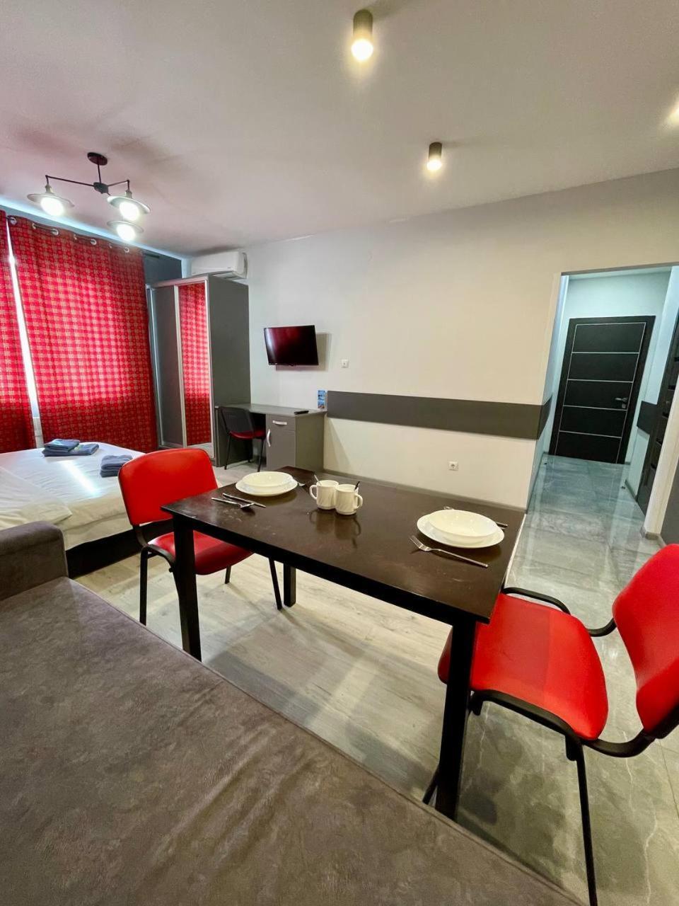 Апартаменты Yes Silver Uzhhorod Exterior photo